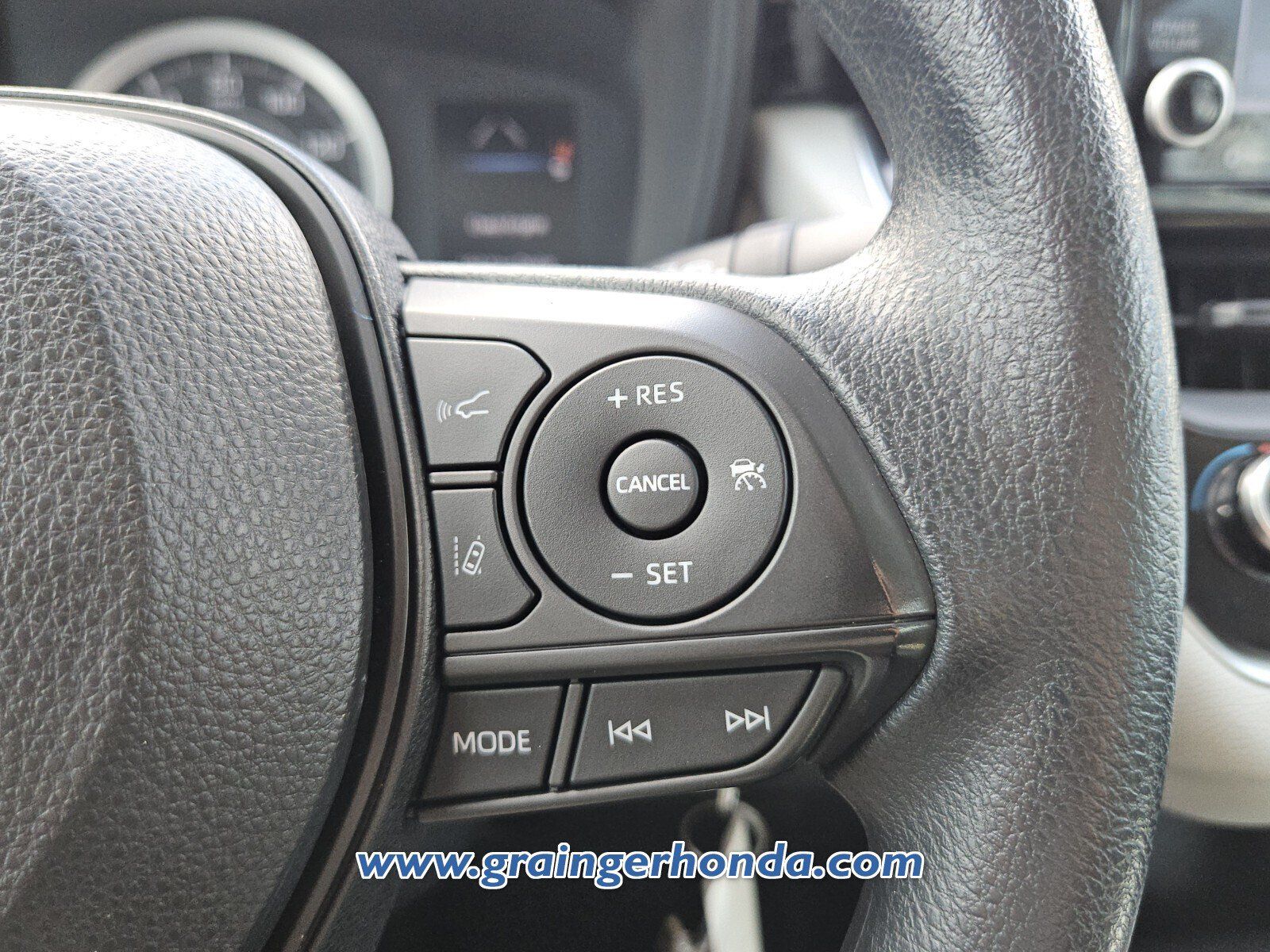 Used 2022 Toyota Corolla LE FWD image 20