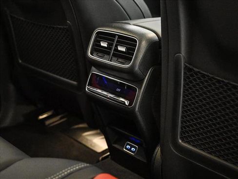 New 2026 Mercedes-Benz GLE 450 4MATIC Coupe image 19