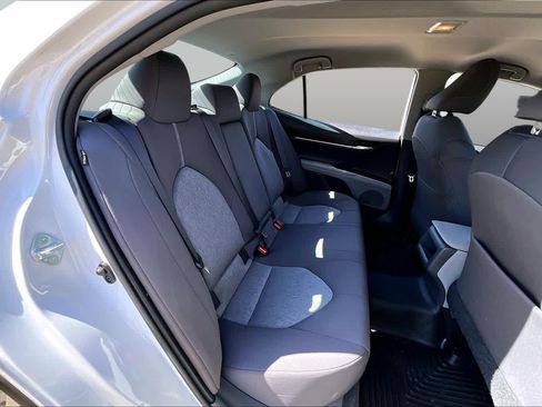 Used 2021 Toyota Camry LE FWD image 19