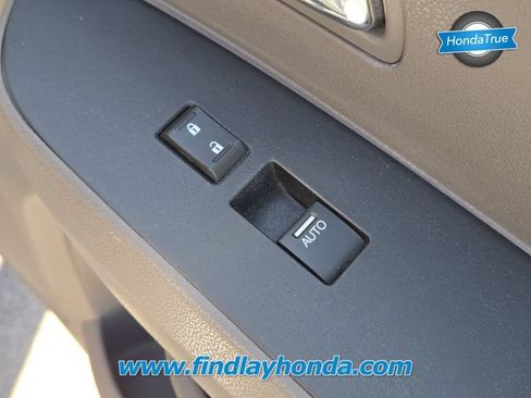 Used 2016 Honda Odyssey Touring Elite image 24