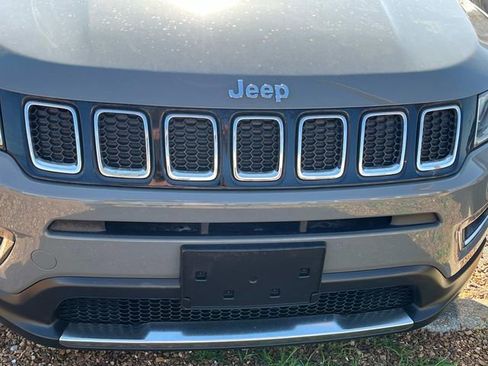 Used 2019 Jeep Compass Limited image 9