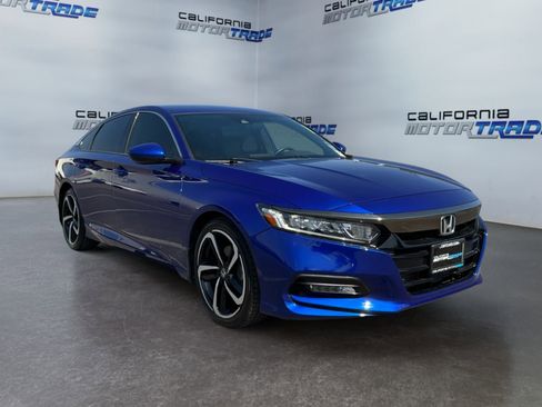 Used 2020 Honda Accord Sport image 3