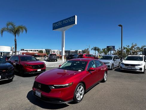 Used 2023 Honda Accord LX image 2