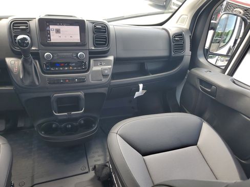 Used 2026 RAM ProMaster 2500 w/ Convenience Group FWD image 16