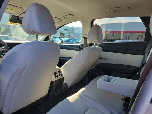 Used 2025 Hyundai Tucson SEL FWD image 14
