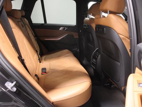 Used 2023 BMW X5 xDrive40i w/ Premium Package image 17