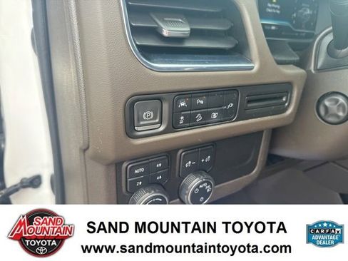 Used 2022 Chevrolet Tahoe Z71 w/ Luxury Package image 15