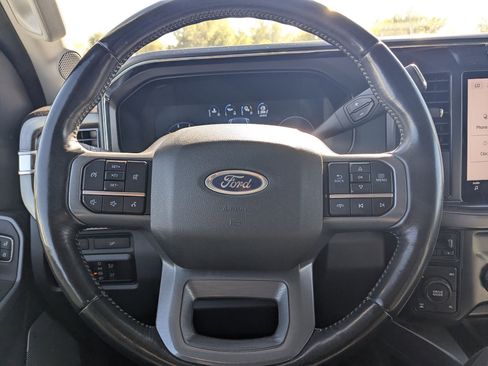 Used 2024 Ford F350 Lariat image 18