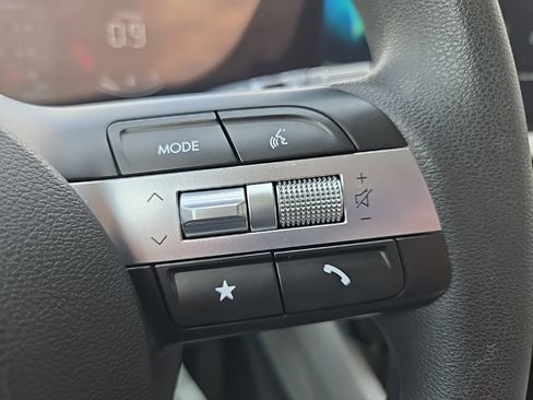 Used 2025 Hyundai Tucson SEL FWD image 39