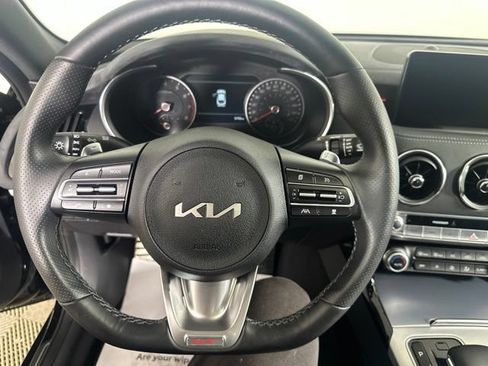 Used 2022 Kia Stinger GT2 AWD/4WD image 14