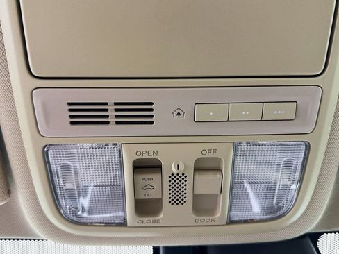 Certified 2017 Honda Accord Touring image 16