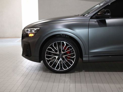 Used 2024 Audi SQ8 Premium Plus w/ S Sport Package image 4