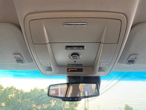 Used 2016 Chevrolet Suburban LT AWD/4WD image 33
