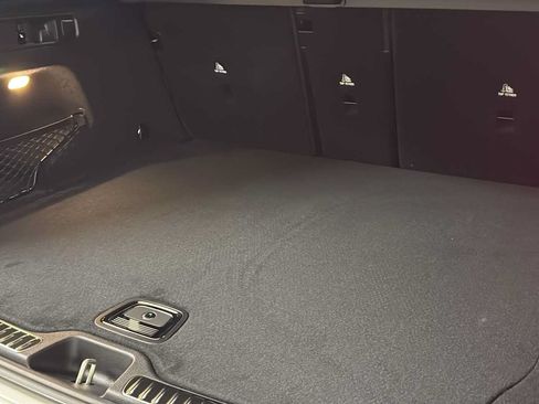 New 2026 Mercedes-Benz GLC 300 4MATIC image 32