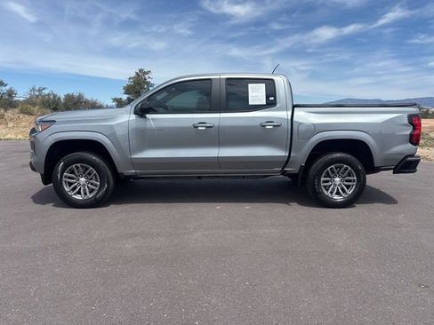 Used 2023 Chevrolet Colorado LT w/ LT Convenience Package II RWD image 7