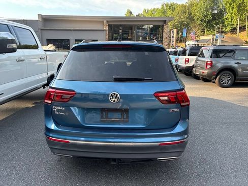Used 2020 Volkswagen Tiguan SE AWD/4WD image 9