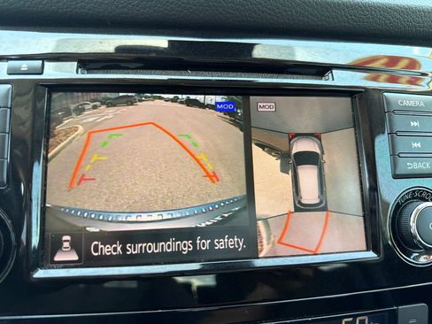 Used 2019 Nissan Rogue SV w/ Premium Package FWD image 42