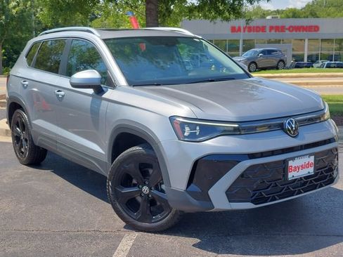 Used 2025 Volkswagen Taos SEL w/ Black Wheel Plus Package AWD/4WD image 2