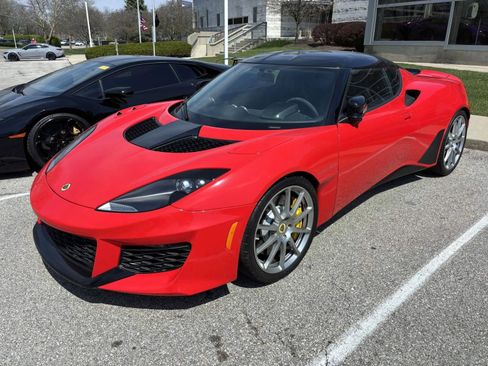 Used 2020 Lotus Evora image 3