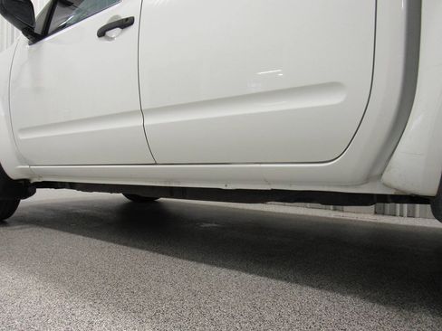Used 2019 Nissan Frontier SV w/ Value Truck Package AWD/4WD image 20