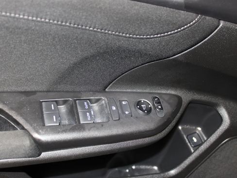 Used 2019 Honda Civic EX image 6