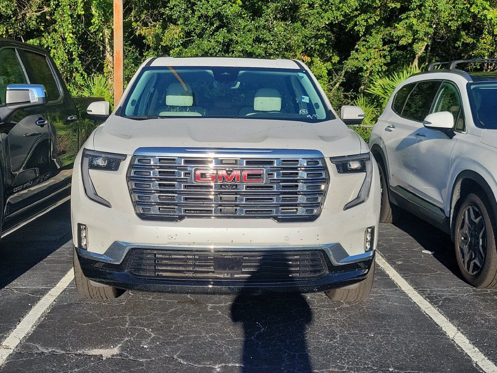 Used 2024 GMC Acadia Denali w/ Super Cruise Package FWD image 2