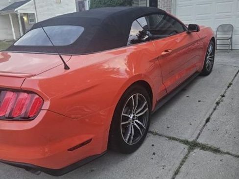 Used 2016 Ford Mustang Premium RWD image 17