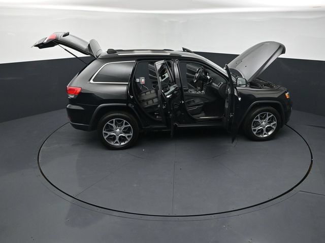Used 2019 Jeep Grand Cherokee Limited AWD/4WD image 30