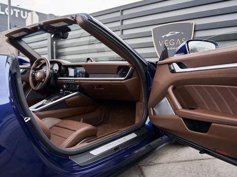 Used 2021 Porsche 911 Turbo S image 20