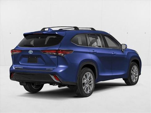 New 2026 Toyota Highlander Limited image 2