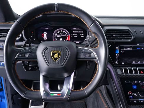 Used 2021 Lamborghini Urus AWD/4WD image 21