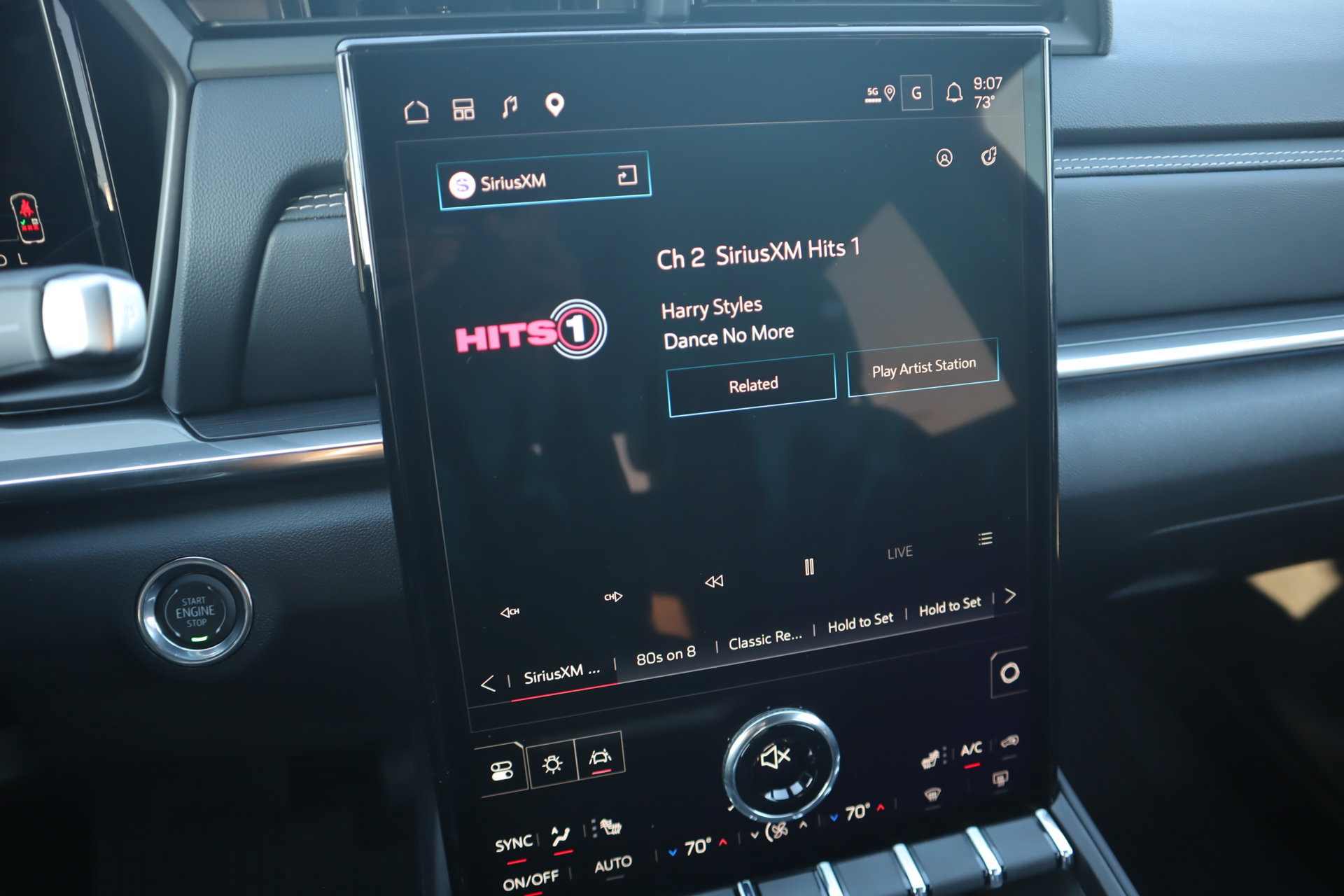 New 2027 GMC Terrain Elevation w/ Elevation Premium Package FWD image 7