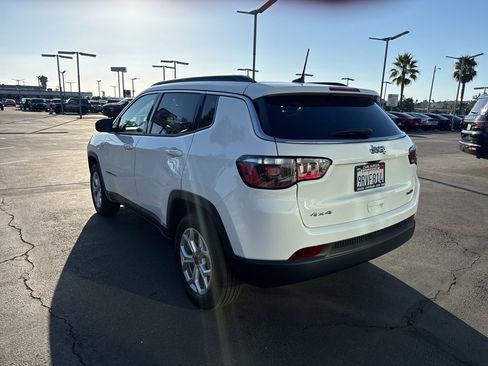 Certified 2025 Jeep Compass Latitude image 5