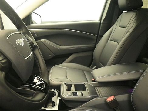 New 2025 Ford Mustang Mach-E Premium image 19
