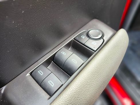 Used 2024 Chevrolet Colorado ZR2 w/ Technology Package image 15