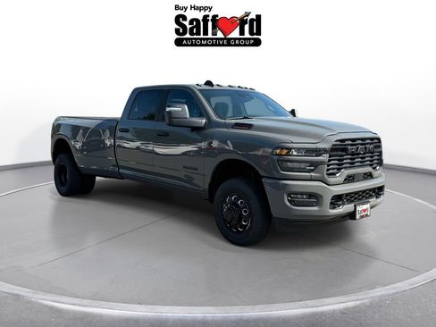 New 2026 RAM 3500 Big Horn AWD/4WD image 9