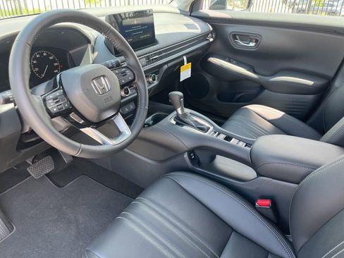 New 2026 Honda HR-V EX-L image 10