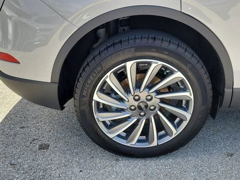 Certified 2024 Lincoln Corsair Reserve FWD image 7