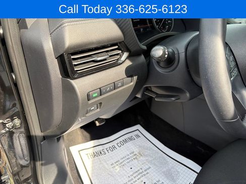 Used 2020 Nissan Sentra SV FWD image 11