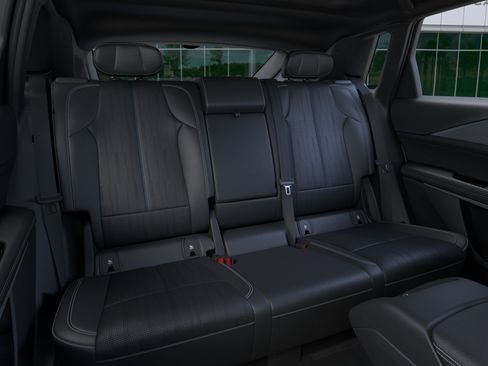 New 2027 Cadillac Lyriq Luxury RWD image 17