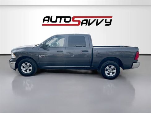 Used 2022 RAM 1500 Classic SLT image 4