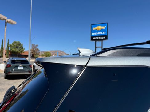 Used 2025 Chevrolet Equinox RS w/ Convenience Package III AWD/4WD image 6