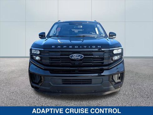 Certified 2025 Ford Expedition Active image 8