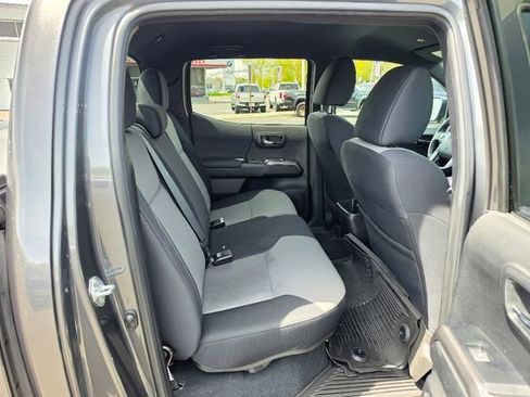 Used 2023 Toyota Tacoma TRD Off-Road AWD/4WD image 14