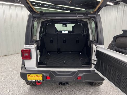 Used 2024 Jeep Wrangler Unlimited Rubicon image 9
