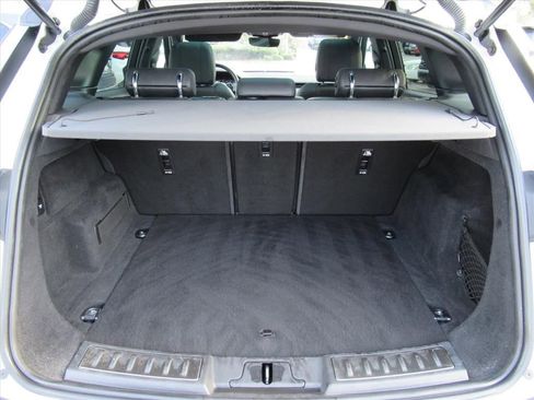 Used 2020 Land Rover Range Rover Evoque R-Dynamic S image 30