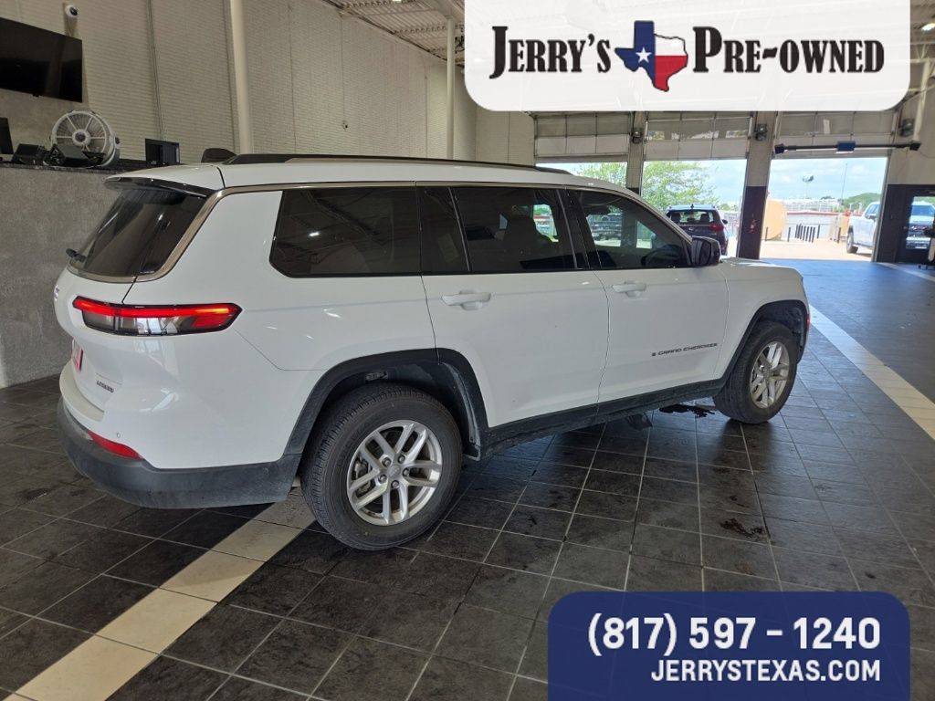 Used 2023 Jeep Grand Cherokee L Laredo RWD image 5