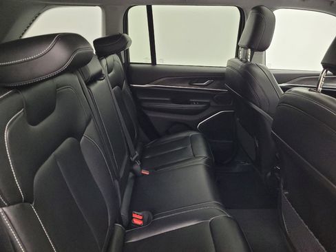 Used 2023 Jeep Grand Cherokee 4WD 4xe image 19