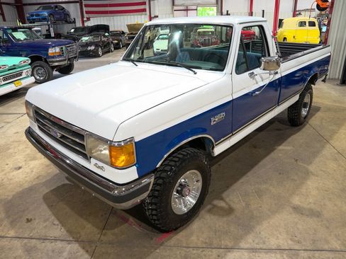 Used 1989 Ford F250 4x4 Regular Cab image 15