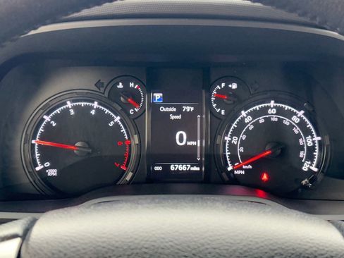 Used 2023 Toyota 4Runner SR5 Premium image 15